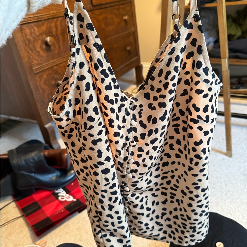 Leopard Print Sleeveless Top